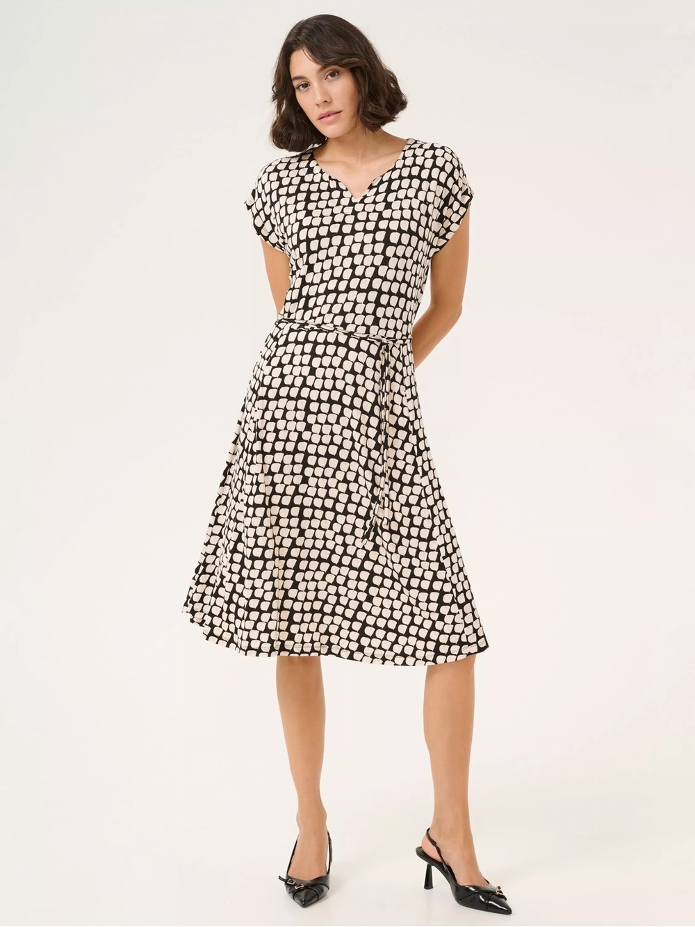 NWT - KAFFE Bella Jersey Dress. V-neck, missing the belt. XS.